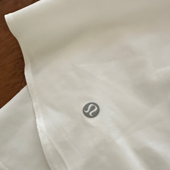 Lululemon Tennis Time skirt - white - Sz 2 - Picture 4 of 6